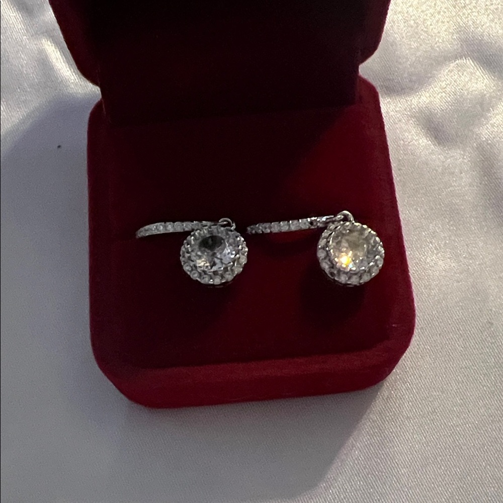 Elegant Silver Crystal Drop Earrings